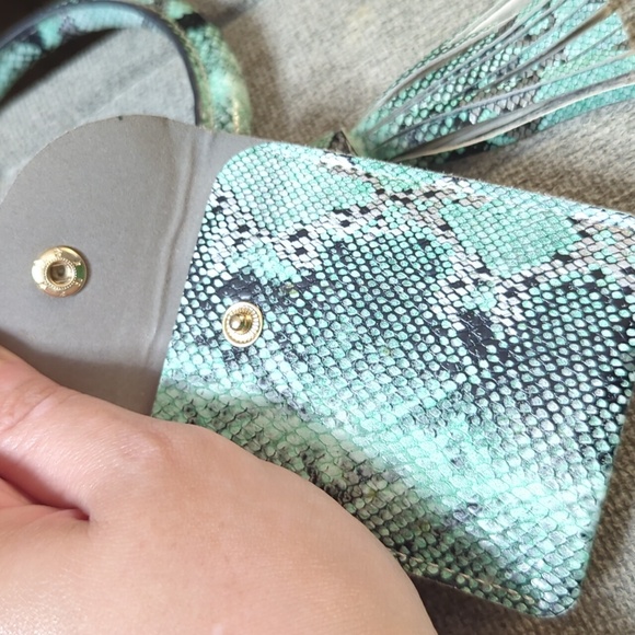 Bracelet Keychain & Card Holder - Picture 3 of 4